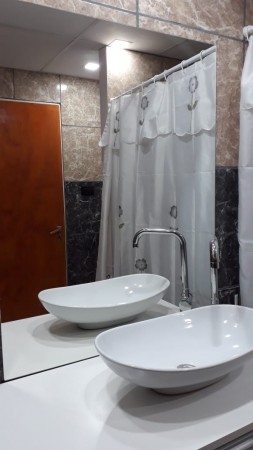 Neuquen. Centenario. Alquiler. Departamento amplio 1 dormitorio. 