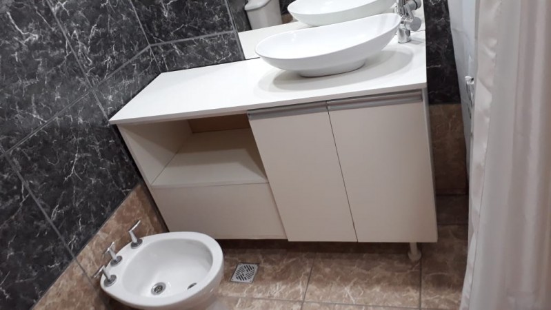 Neuquen. Centenario. Alquiler. Departamento amplio 1 dormitorio. 