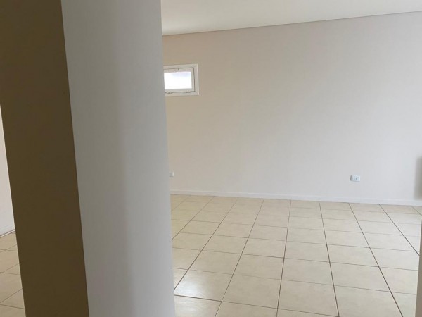 Neuquen. Alquiler. Departamento 2dormitorios en Barrio Santa Genoveva. Cochera