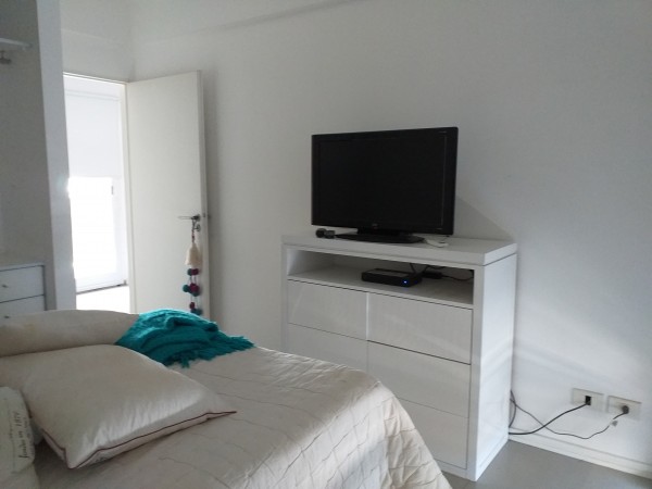 Neuquen, Alquiler, Departamento amoblado de 1 dormitorio con cochera. Barrio Santa Genoveva