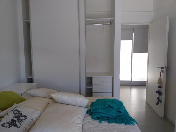 Neuquen, Alquiler, Departamento amoblado de 1 dormitorio con cochera. Barrio Santa Genoveva