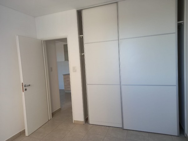 Neuquen. Alquiler. Departamento 1 dormitorio Complejo Torre de la Costa