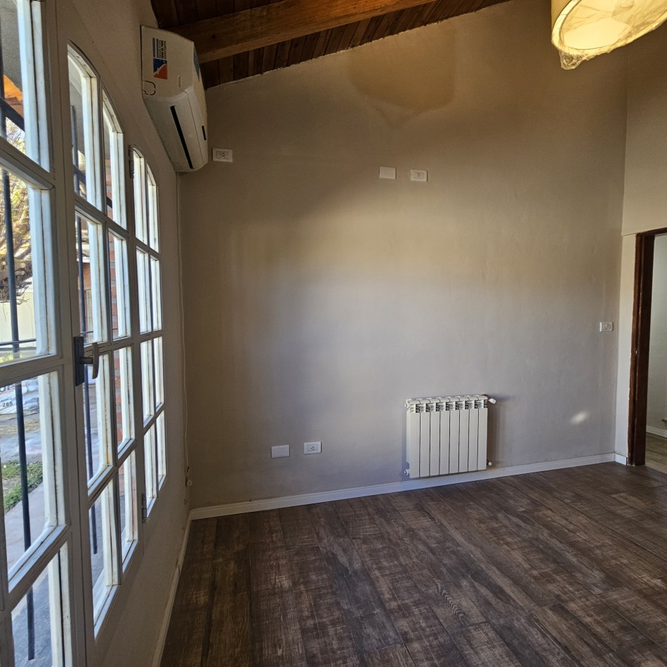 Neuquen Alquiler Casa en dos plantas Jardines del Rey APTO ALQUILER COMERCIAL O VIVIENDA