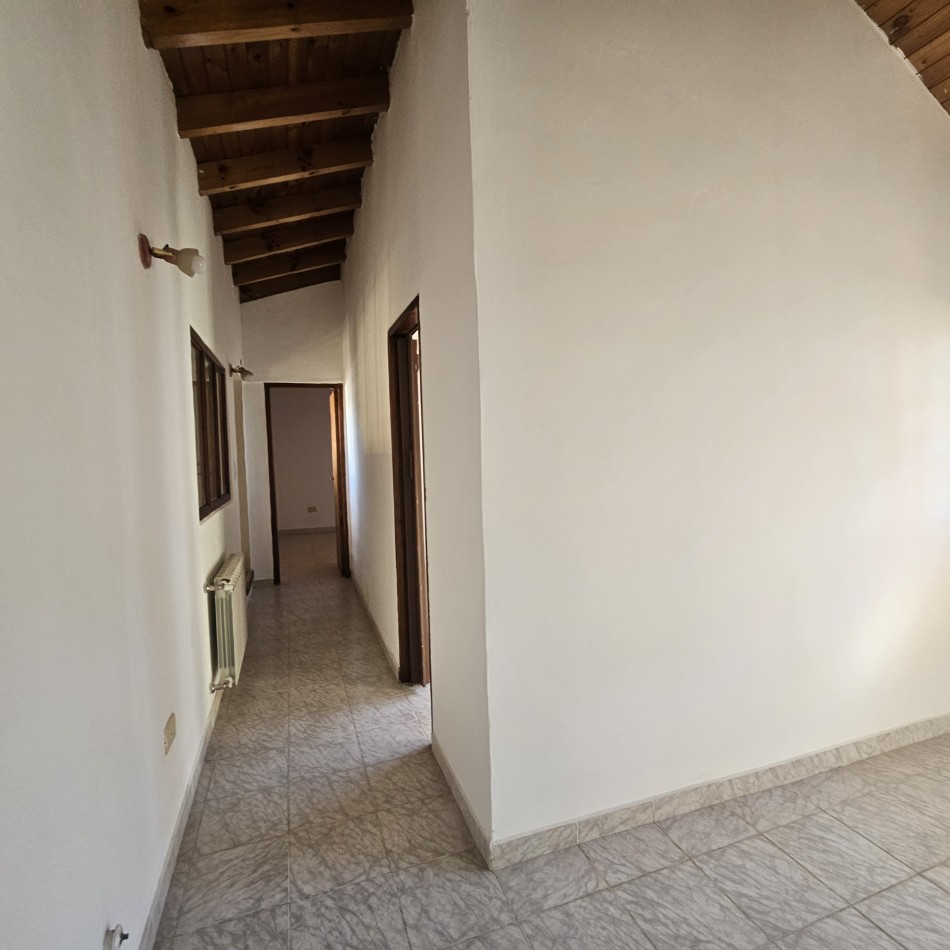 Neuquen Alquiler Casa en dos plantas Jardines del Rey APTO ALQUILER COMERCIAL O VIVIENDA