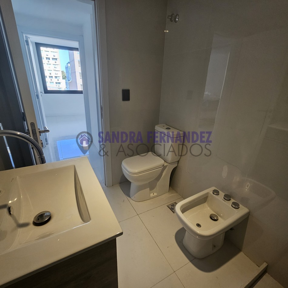Neuquen Alquiler A ESTRENAR Semipiso departamento 2 dormitorios en suite C/vestidor. Cochera Centro ciudad de Neuquen