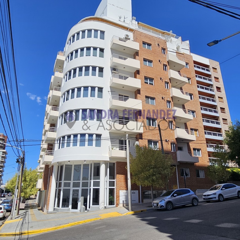 Neuquen Alquiler Departamento amplio 1 dormitorio con  terraza. Zona UNIVERSIDAD DEL COMAHUE-COTO-ALTO-COMAHUE SHOPPING- FARMACIA DEL PUEBLO