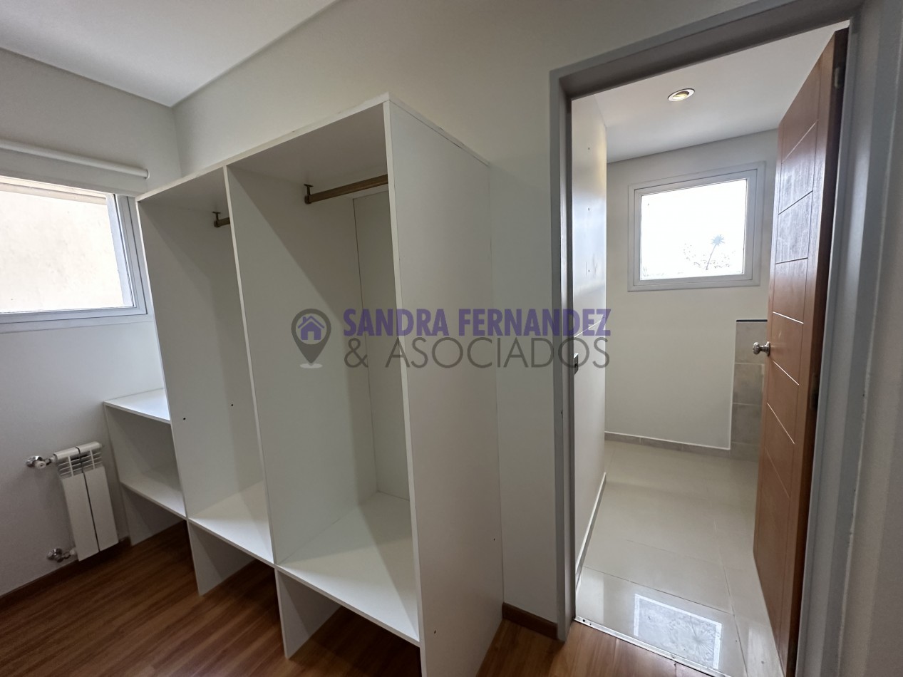 Neuquen Casa en dos plantas Barrio Cerrado Costa Azul 