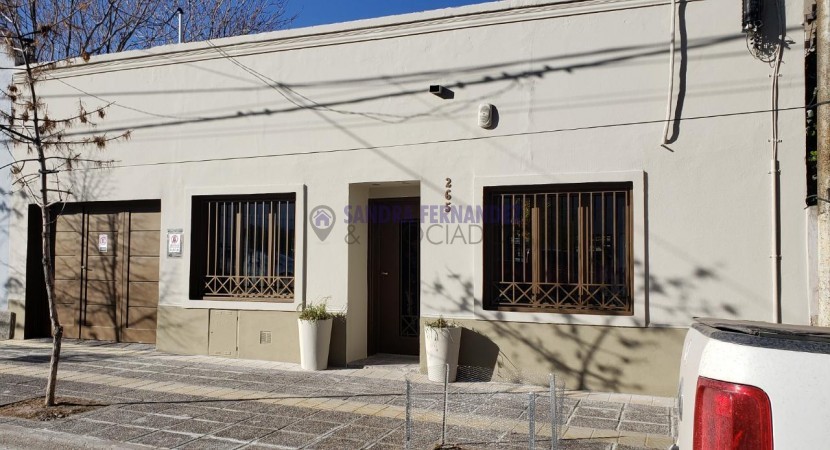 Neuquen Alquiler Casa Uso Comercial - Área Centro Zona Policlinico