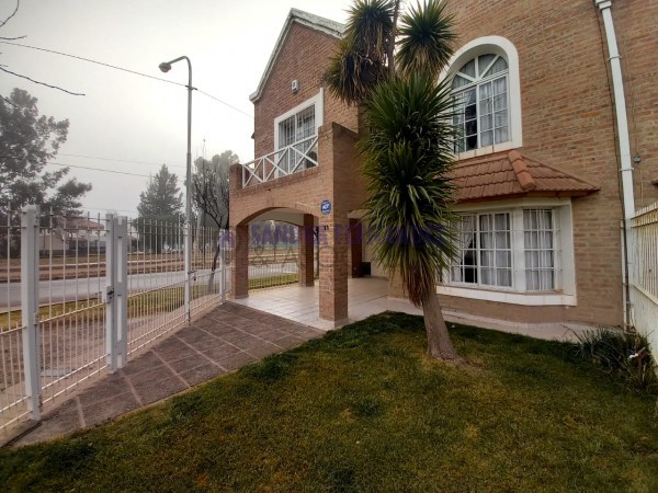 Neuquen. Alquiler, Duplex Complejo Pinamar, Terminal de Ómnibus de Neuquen