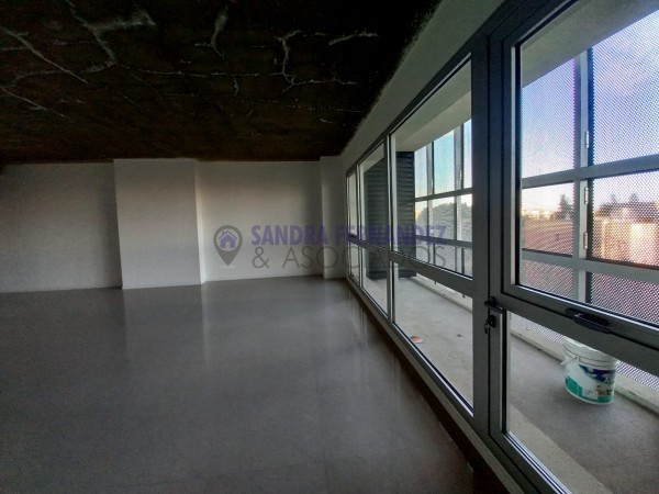 Neuquen. Alquiler Oficina Edificio Central Oficinas.  (Garden Tower)Zona Alto Comahue Shoping 