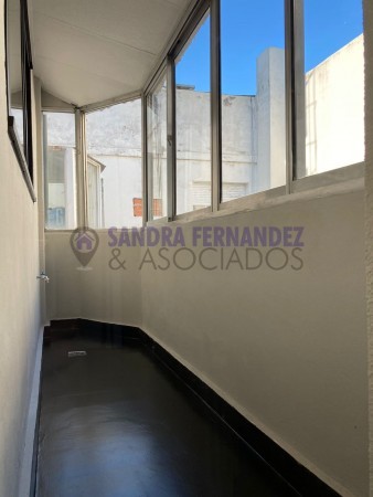 Alquiler Venta. Buenos Aires. CABA: Departamento SEMIPISO REMODELADO 4 dormitorios