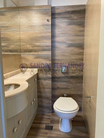 Alquiler Venta. Buenos Aires. CABA: Departamento SEMIPISO REMODELADO 4 dormitorios