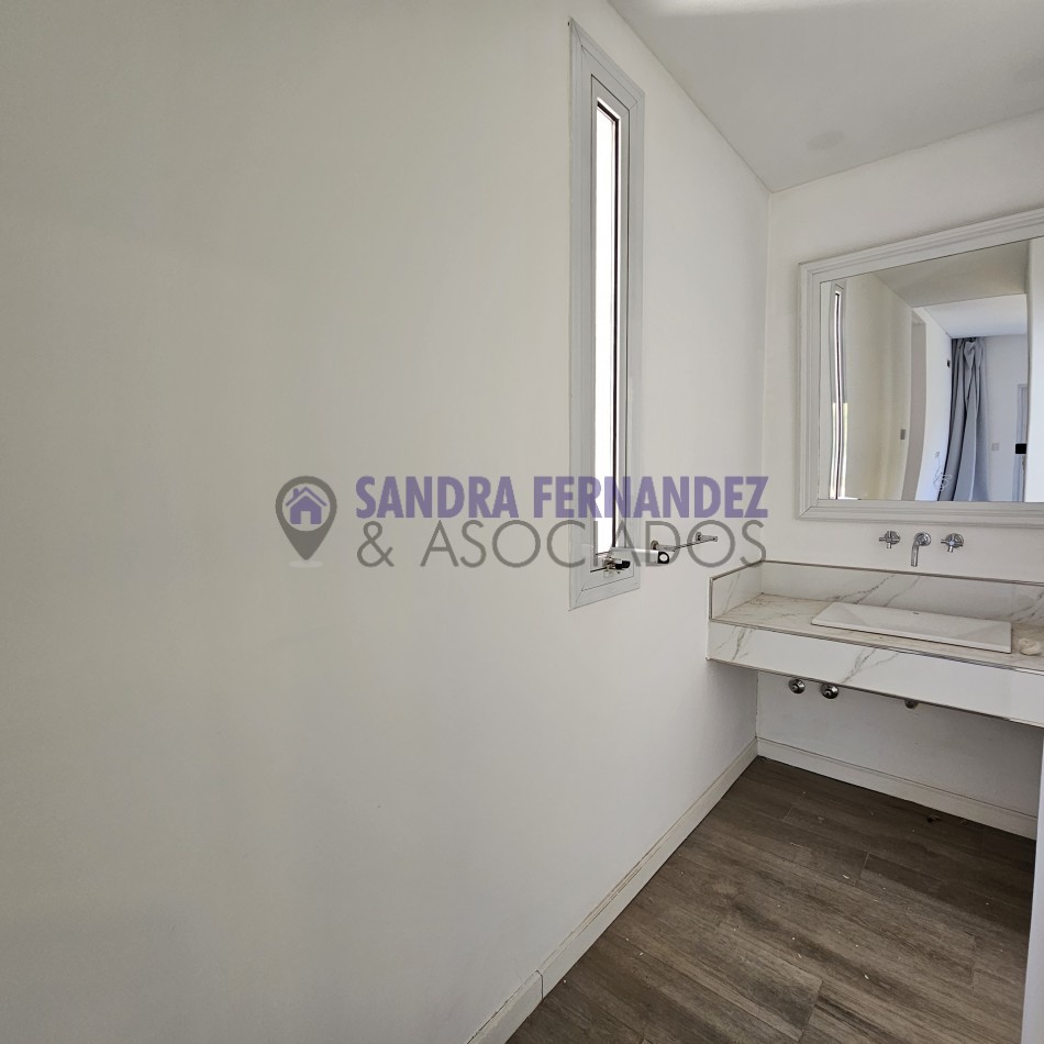Rio Negro Cipolletti Barrio Manzanar Kossman. Casa en una sola planta diseño minimalista