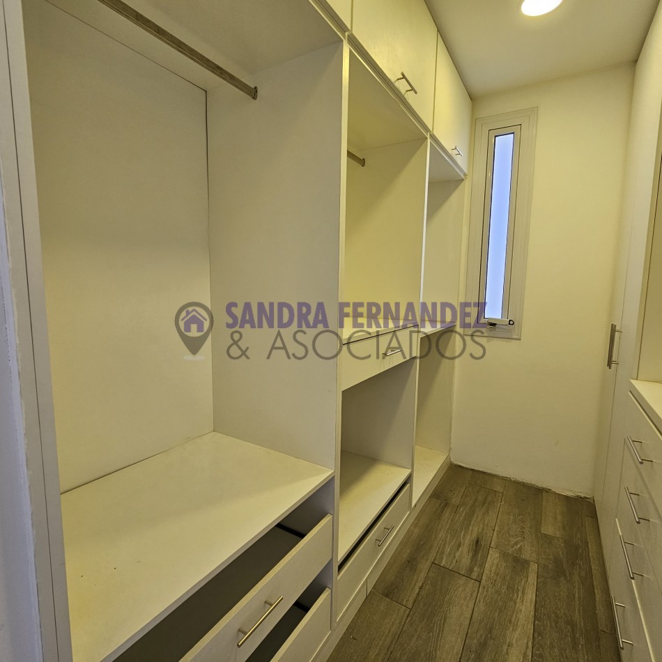 Rio Negro Cipolletti Barrio Manzanar Kossman. Casa en una sola planta diseño minimalista