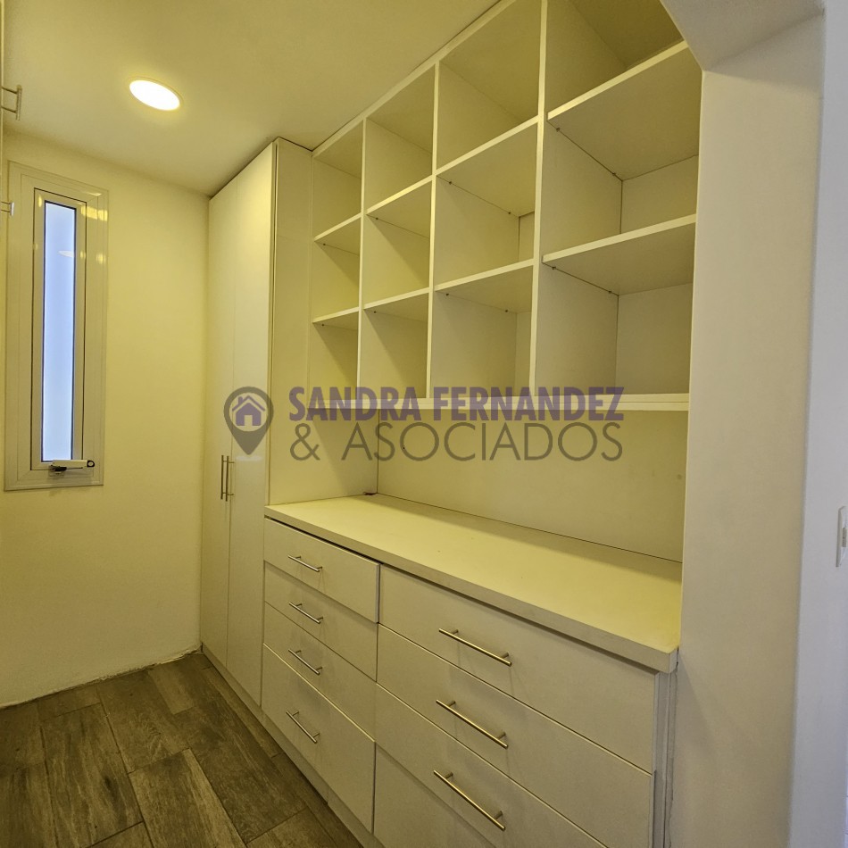Rio Negro Cipolletti Barrio Manzanar Kossman. Casa en una sola planta diseño minimalista
