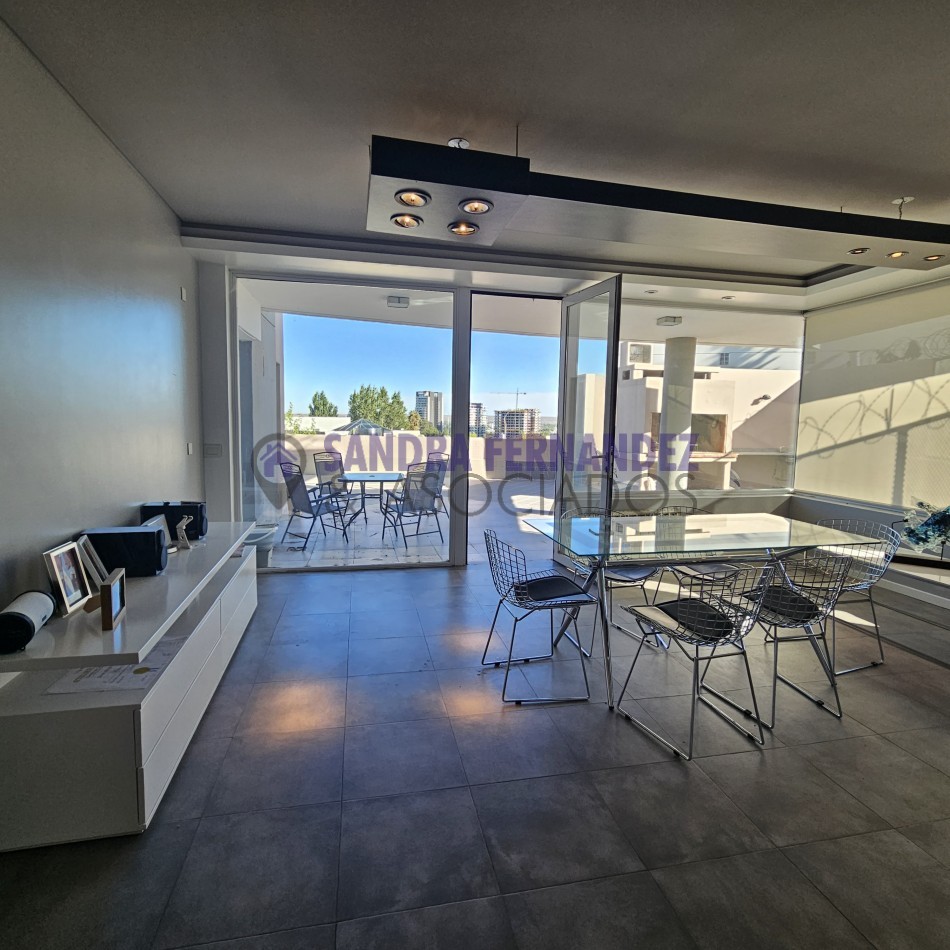 Neuquen. Alquiler. Semipiso. Santa Genoveva, Torre Dali. 2 dormitorios en suite con parrilla y terraza