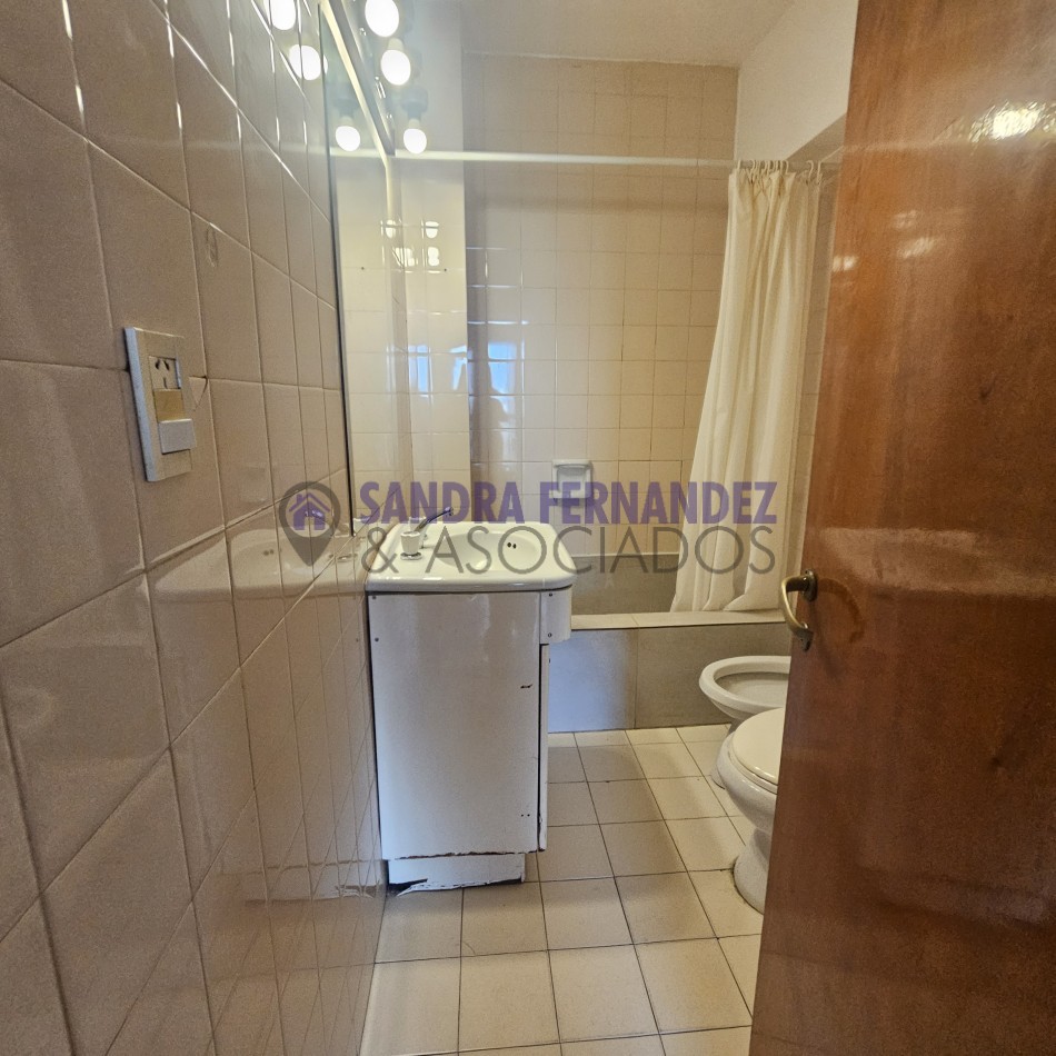 Neuquen Alquiler Departamento 2 dormitorios  Zona Policlinico ADOS/Supermercado La Anonima del alto. 