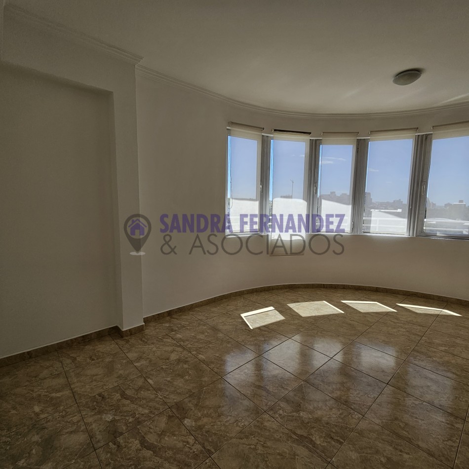 Neuquen Alquiler Departamento amplio 1 dormitorio con  terraza. Zona UNIVERSIDAD DEL COMAHUE-COTO-ALTO-COMAHUE SHOPPING- FARMACIA DEL PUEBLO