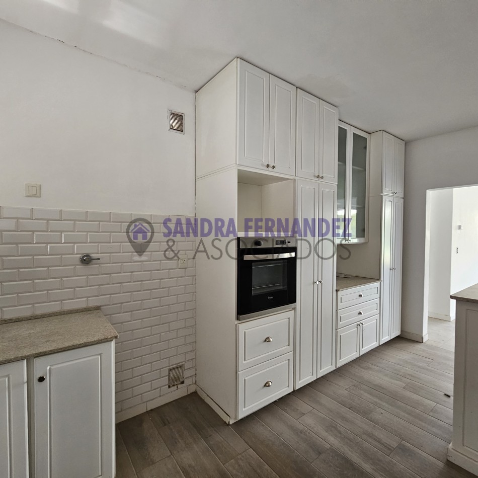 Rio Negro Cipolletti Barrio Manzanar Kossman. Casa en una sola planta diseño minimalista