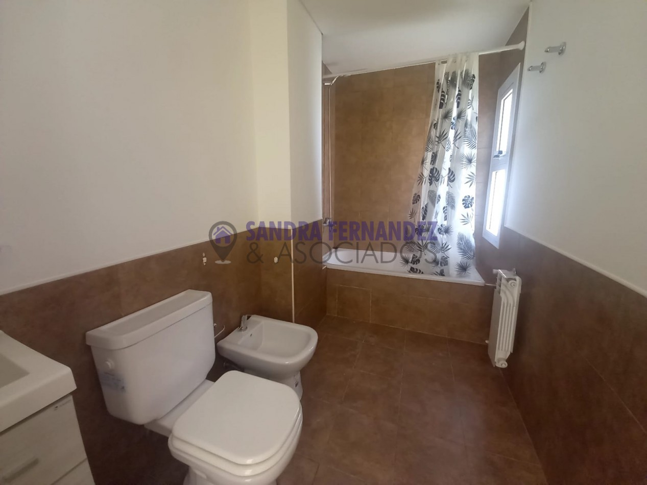 Rio Negro Alquiler Departamento 1 dormitorio con cochera Complejo Jardines de Esmeralda