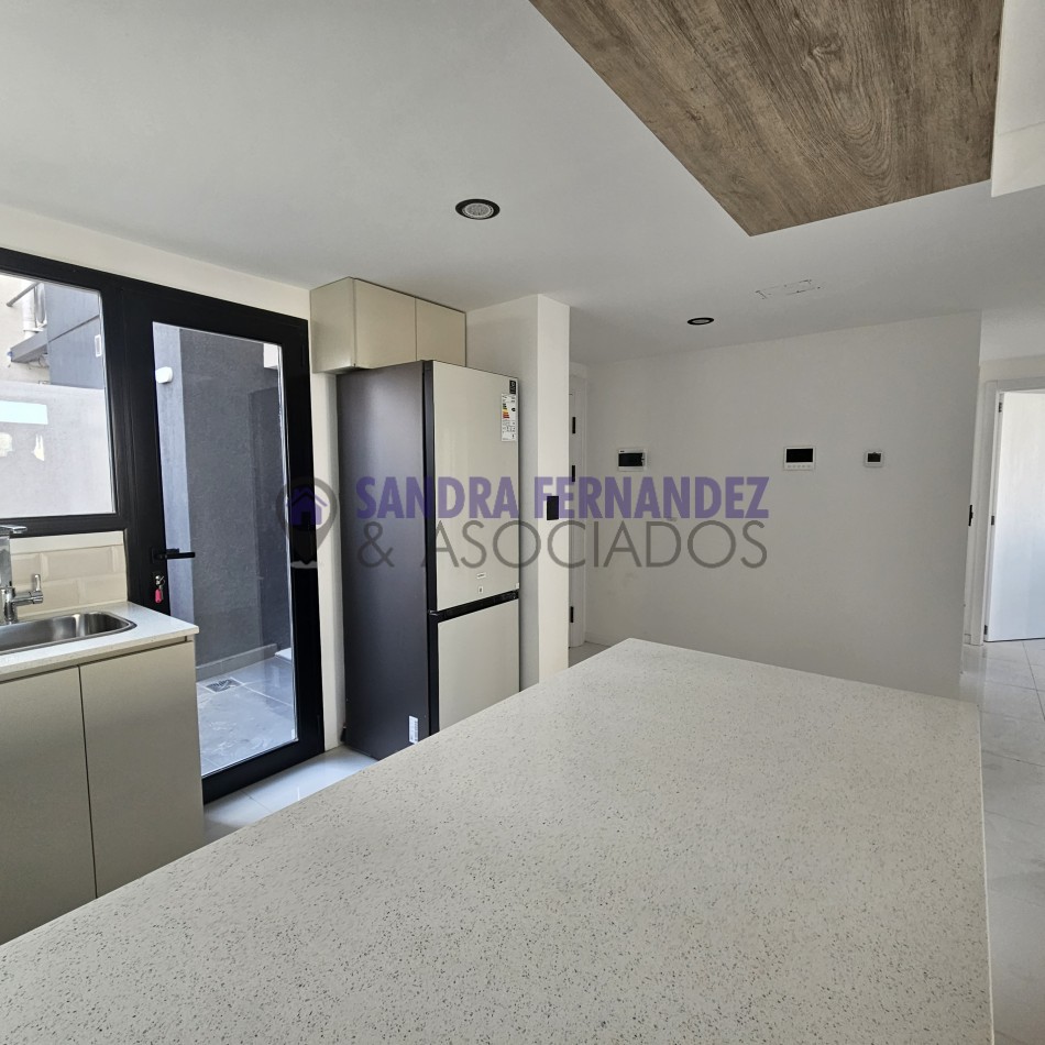 Neuquen Alquiler A ESTRENAR Semipiso departamento 2 dormitorios en suite C/vestidor. Cochera Centro ciudad de Neuquen