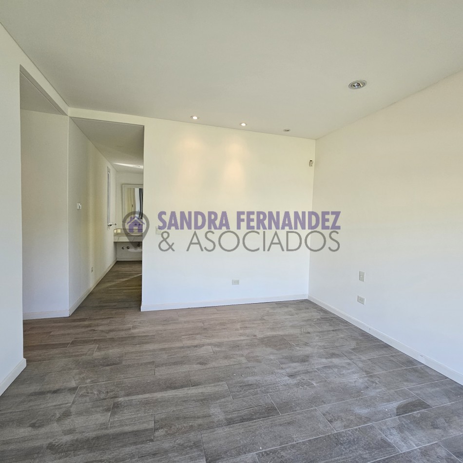 Rio Negro Cipolletti Barrio Manzanar Kossman. Casa en una sola planta diseño minimalista