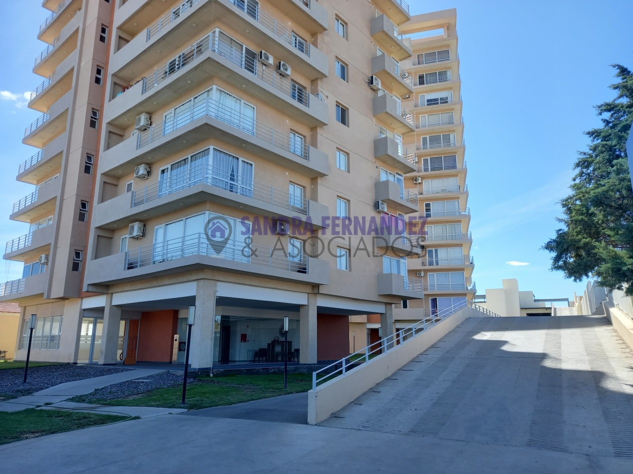 Rio Negro Alquiler Departamento 1 dormitorio con cochera Complejo Jardines de Esmeralda