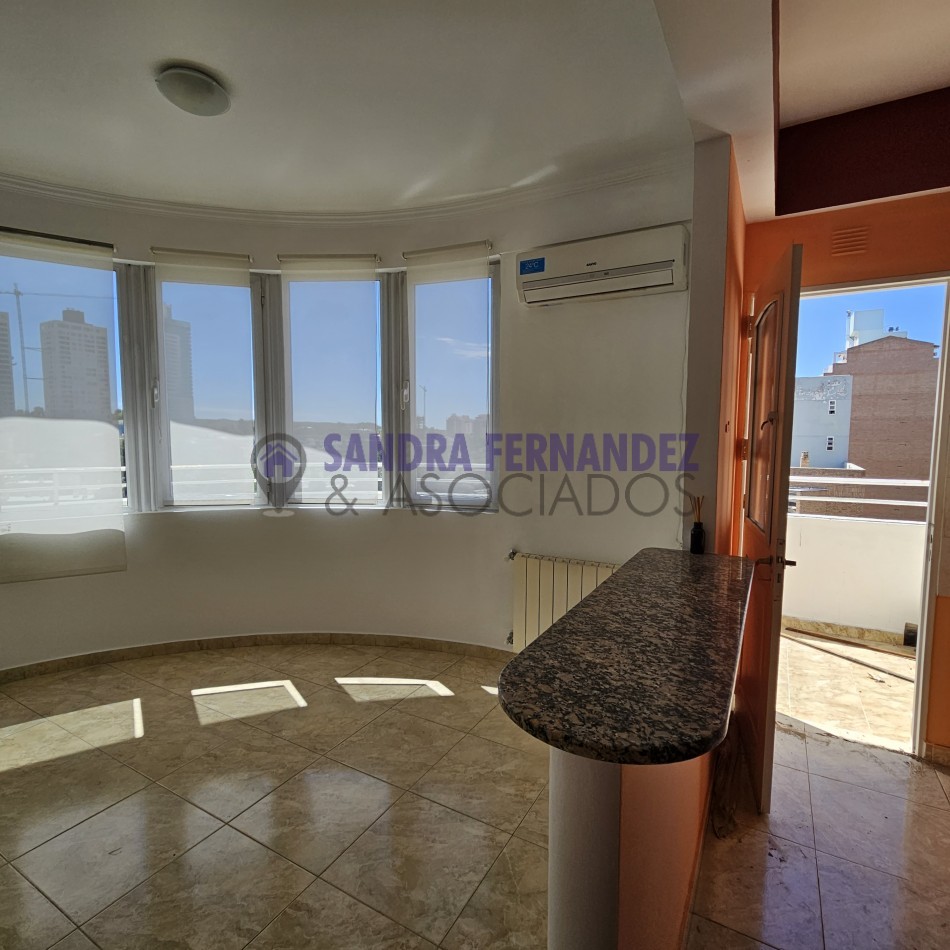 Neuquen Alquiler Departamento amplio 1 dormitorio con  terraza. Zona UNIVERSIDAD DEL COMAHUE-COTO-ALTO-COMAHUE SHOPPING- FARMACIA DEL PUEBLO