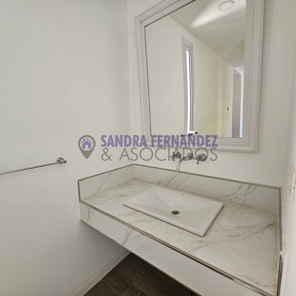 Rio Negro Cipolletti Barrio Manzanar Kossman. Casa en una sola planta diseño minimalista