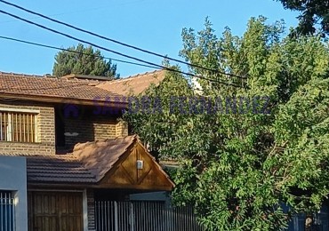 Neuquen Alquiler Casa en dos plantas zona ALTO CENTRO