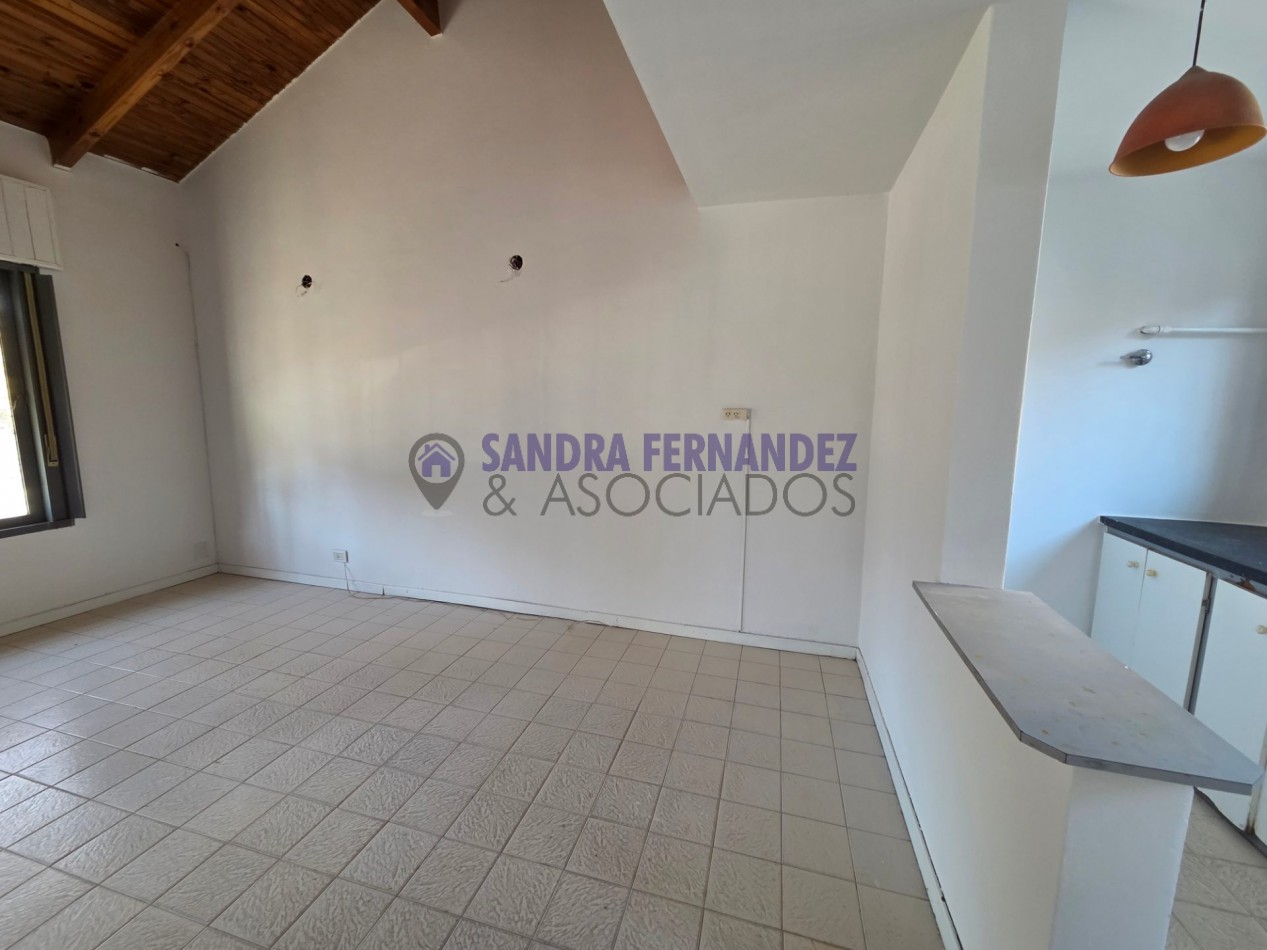 Neuquen. Alquiler. Departamento tipo Duplex 1 dormitorio Barrio Cumulen