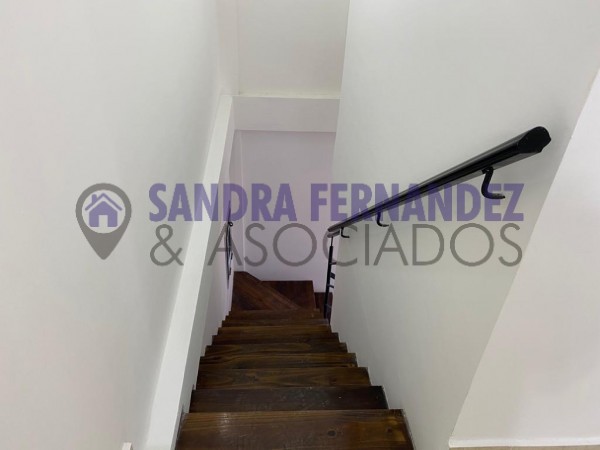 Neuquen. Venta Departamento en duplex 2 dormitorios USO COMERCIAL O VIVIENDA. Cochera. Zona Policlinico Neuquen- APTO CREDITO BANCARIO