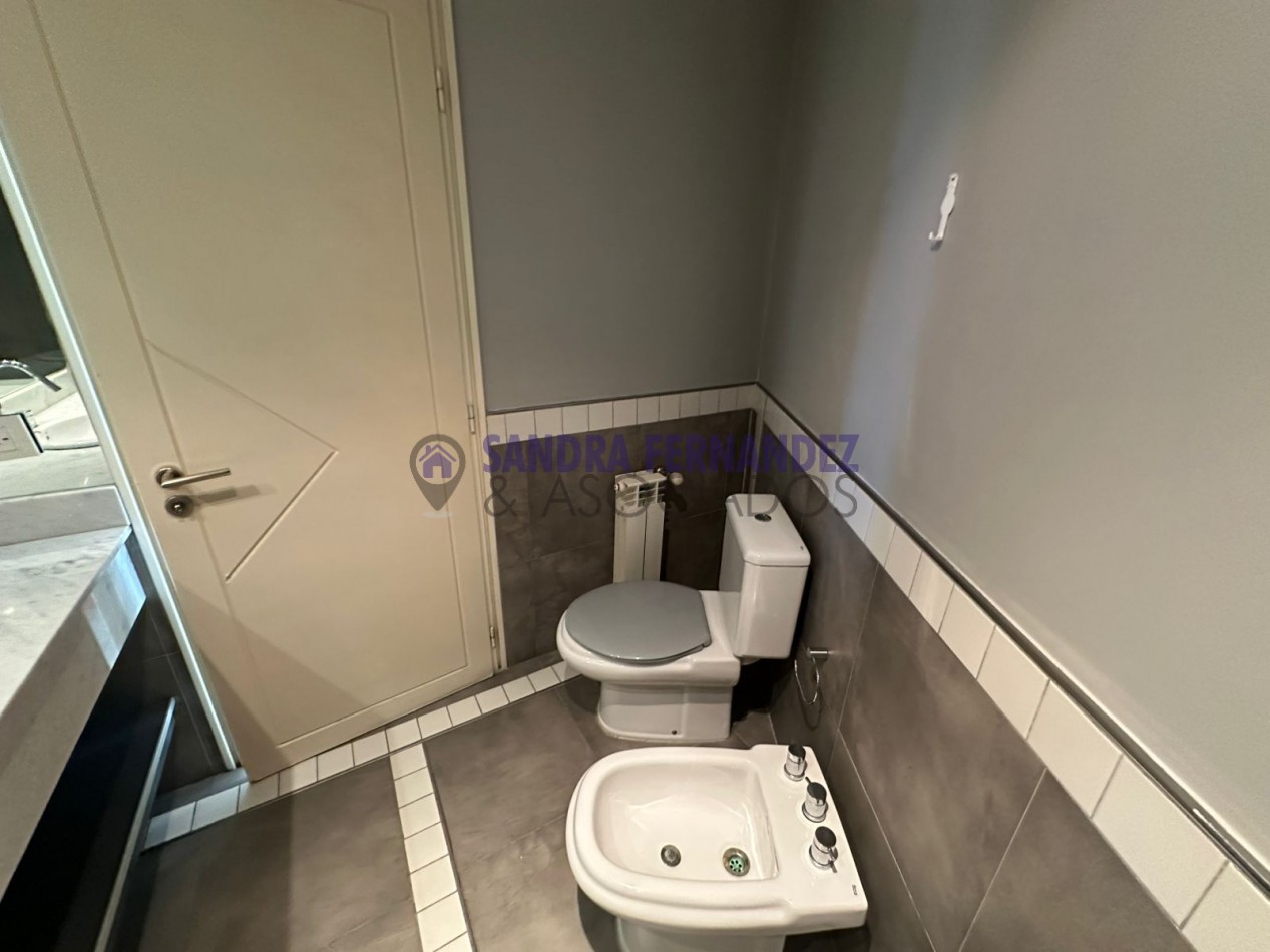Neuquen Alquiler Semipiso Departamento 2 dormitorios (suite) Cochera Baulera