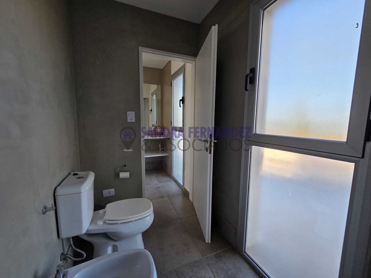  Neuquen. ALQUILER/VENTA La Peninsula Casa amoblada equipada 3 dormitorios