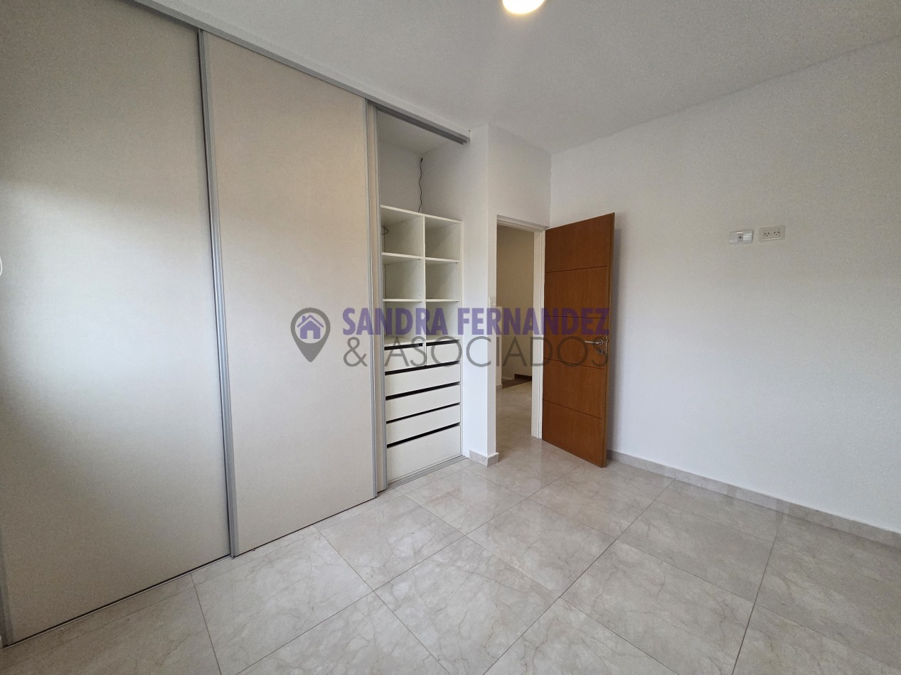 Rio Negro Cipolletti Duplex 3 dormitorios B° Rincon Lindo