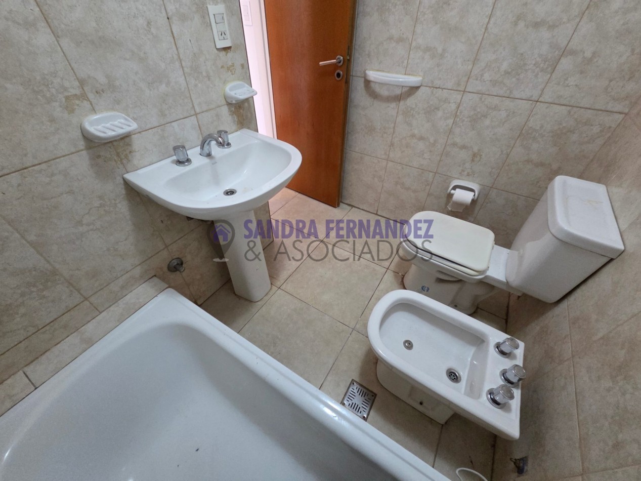 Neuquen Alquiler Monoambiente amplio cercano UNCO