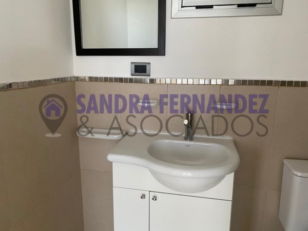 Neuquen. Venta Departamento en duplex 2 dormitorios USO COMERCIAL O VIVIENDA. Cochera. Zona Policlinico Neuquen- APTO CREDITO BANCARIO