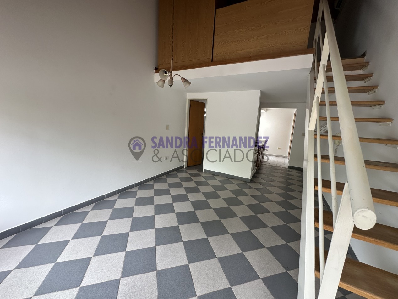 Neuquen Alquiler Loft 1 dormitorio con entrada para vehiculo