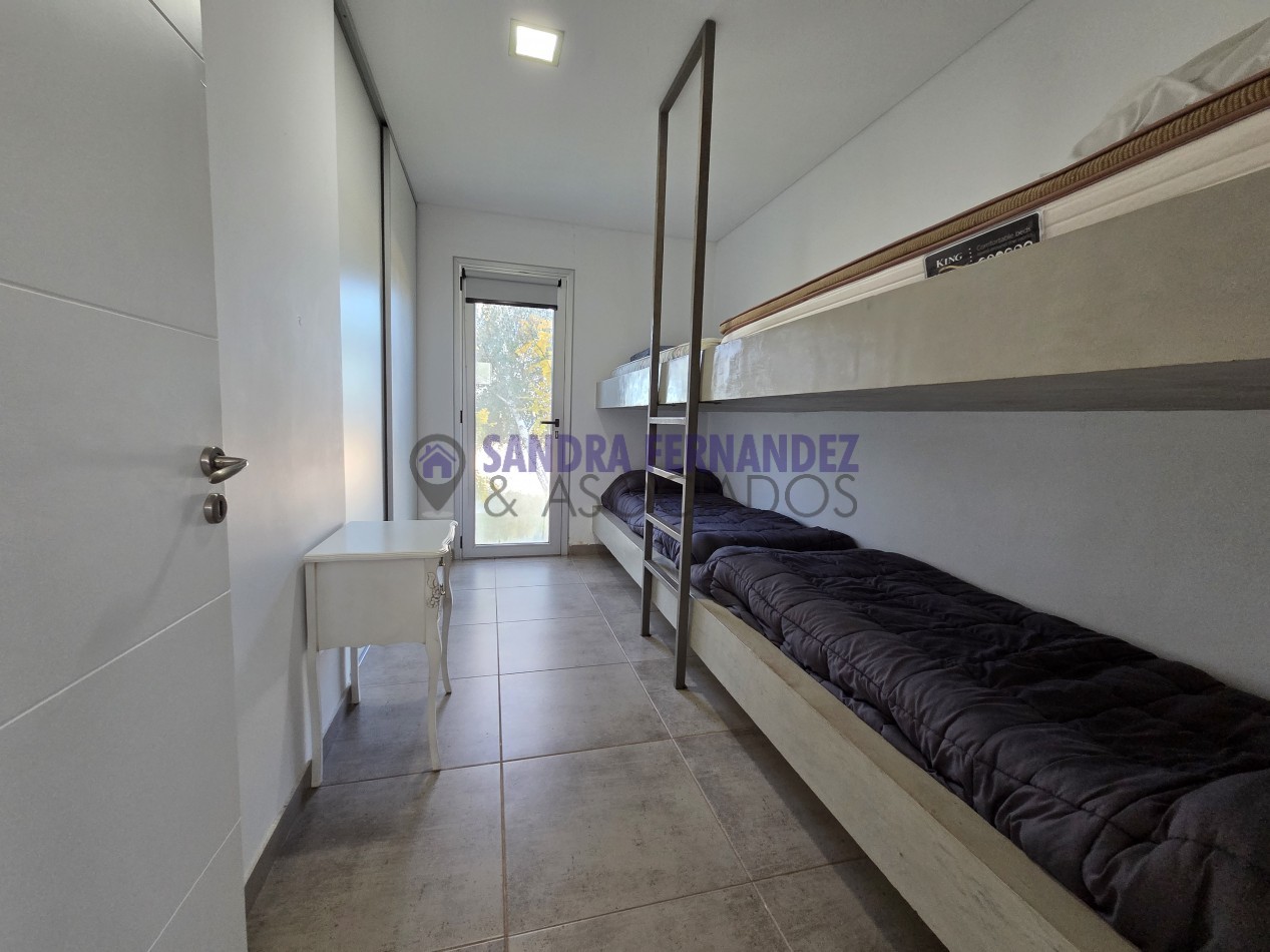  Neuquen. ALQUILER/VENTA La Peninsula Casa amoblada equipada 3 dormitorios