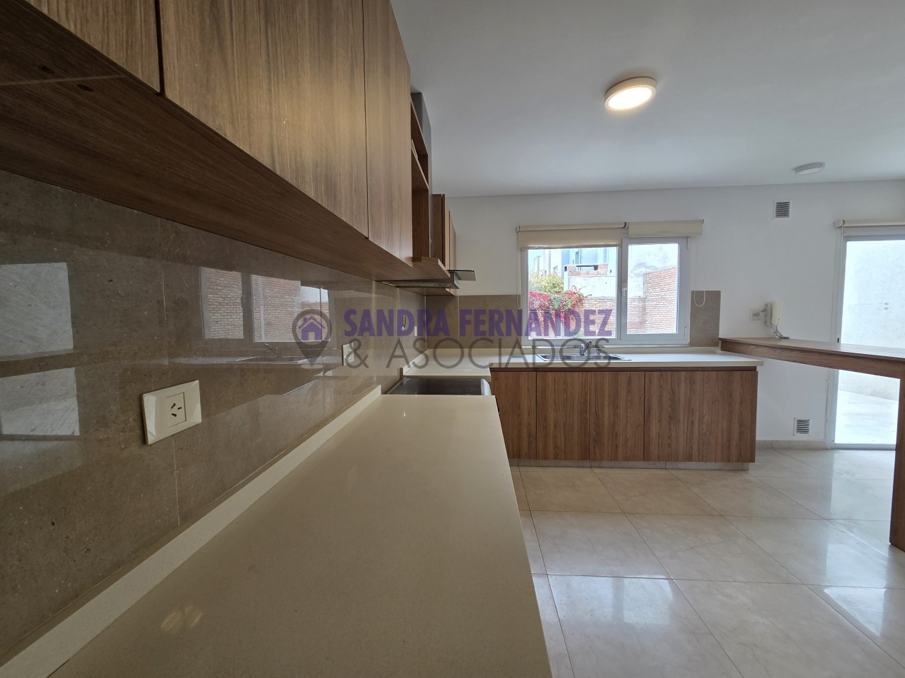 Rio Negro Cipolletti Duplex 3 dormitorios B° Rincon Lindo