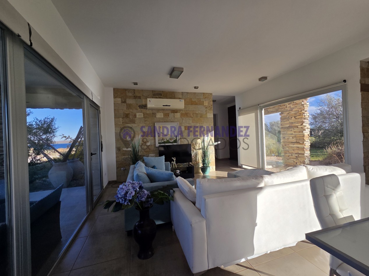  Neuquen. ALQUILER/VENTA La Peninsula Casa amoblada equipada 3 dormitorios