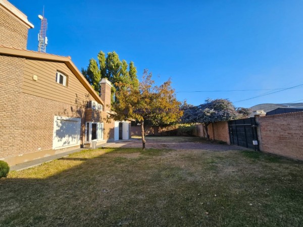 Rio Negro  Cipolletti  Venta  Casa 4 dormitorios (1 suite) Barrio Santa Clara 