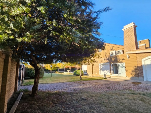 Rio Negro  Cipolletti  Venta  Casa 4 dormitorios (1 suite) Barrio Santa Clara 