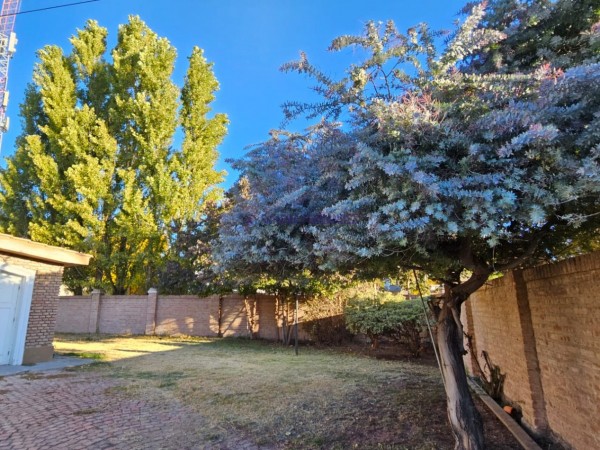 Rio Negro  Cipolletti  Venta  Casa 4 dormitorios (1 suite) Barrio Santa Clara 