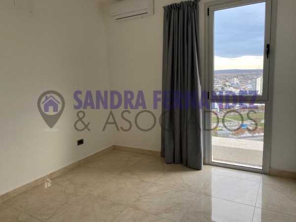 Neuquen. Venta Departamento en duplex 2 dormitorios USO COMERCIAL O VIVIENDA. Cochera. Zona Policlinico Neuquen- APTO CREDITO BANCARIO