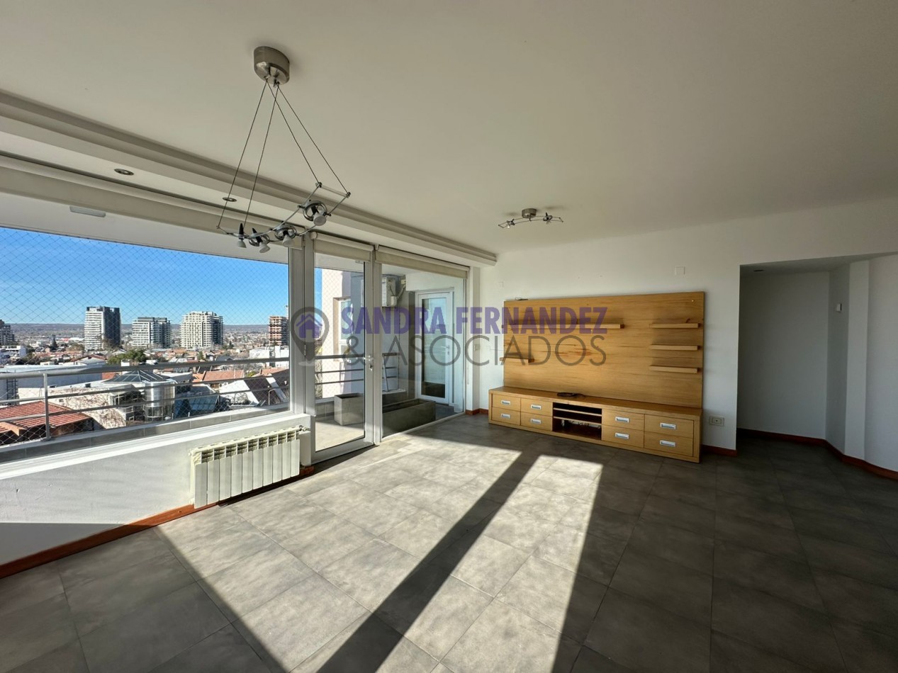 Neuquen Alquiler Semipiso Departamento 2 dormitorios (suite) Cochera Baulera
