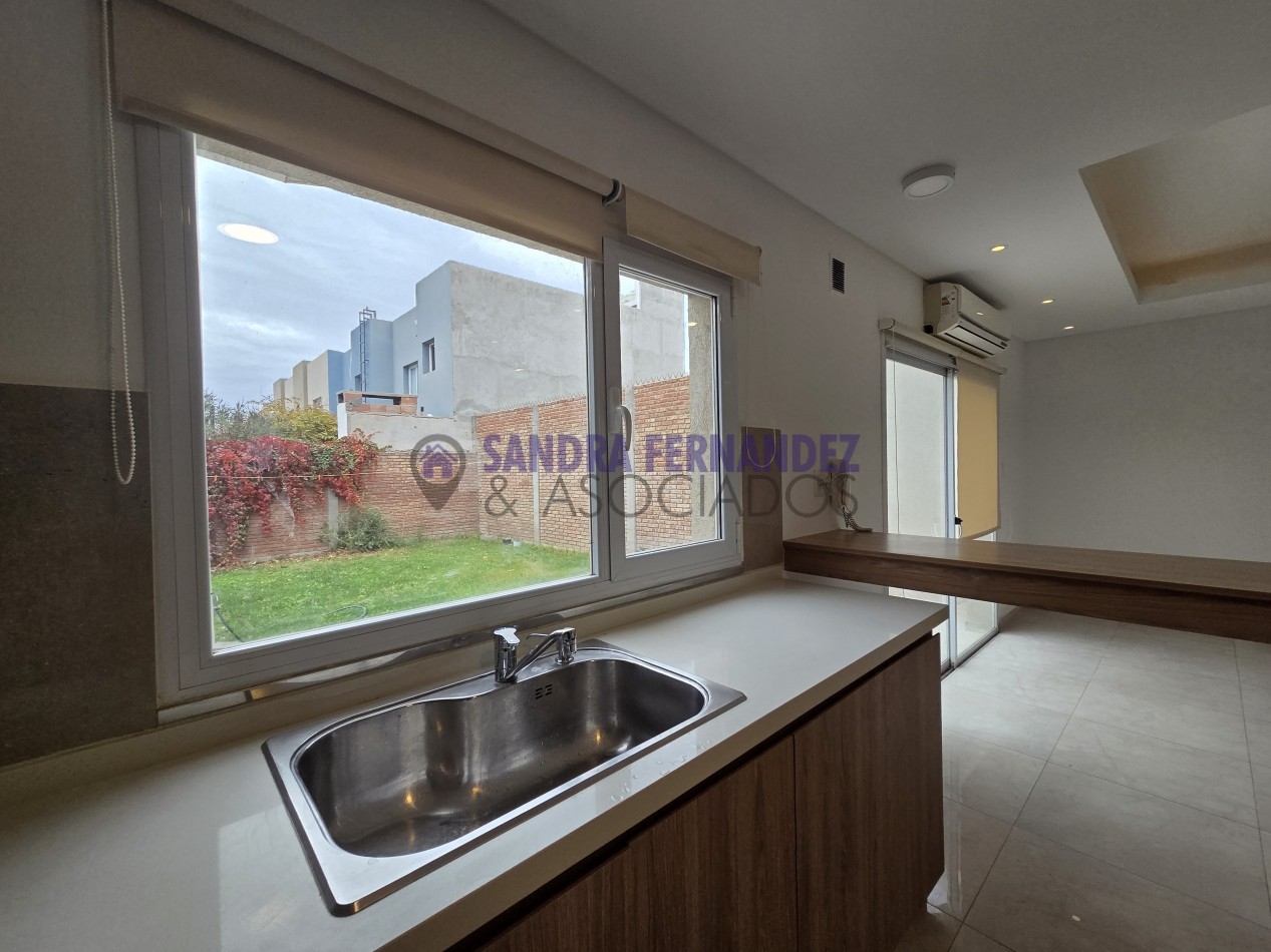 Rio Negro Cipolletti Duplex 3 dormitorios B° Rincon Lindo