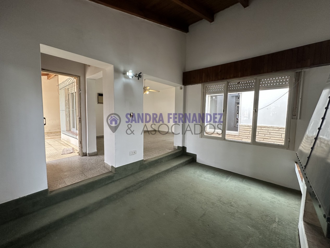 Neuquen Alquiler Casa en una sola planta 