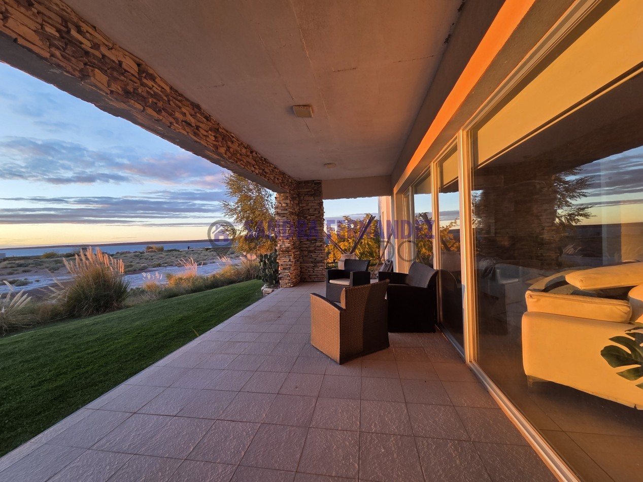  Neuquen. ALQUILER/VENTA La Peninsula Casa amoblada equipada 3 dormitorios
