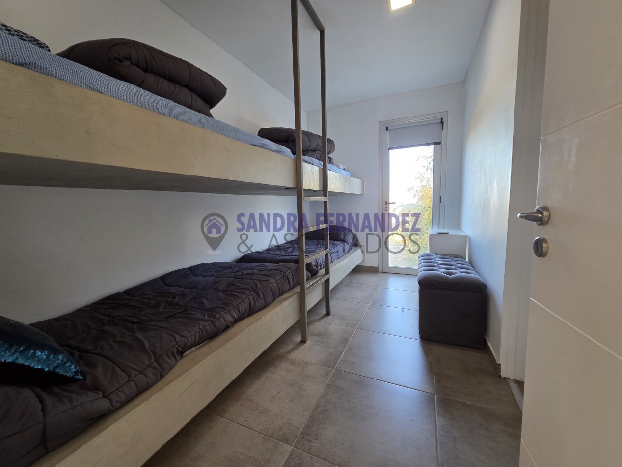  Neuquen. ALQUILER/VENTA La Peninsula Casa amoblada equipada 3 dormitorios
